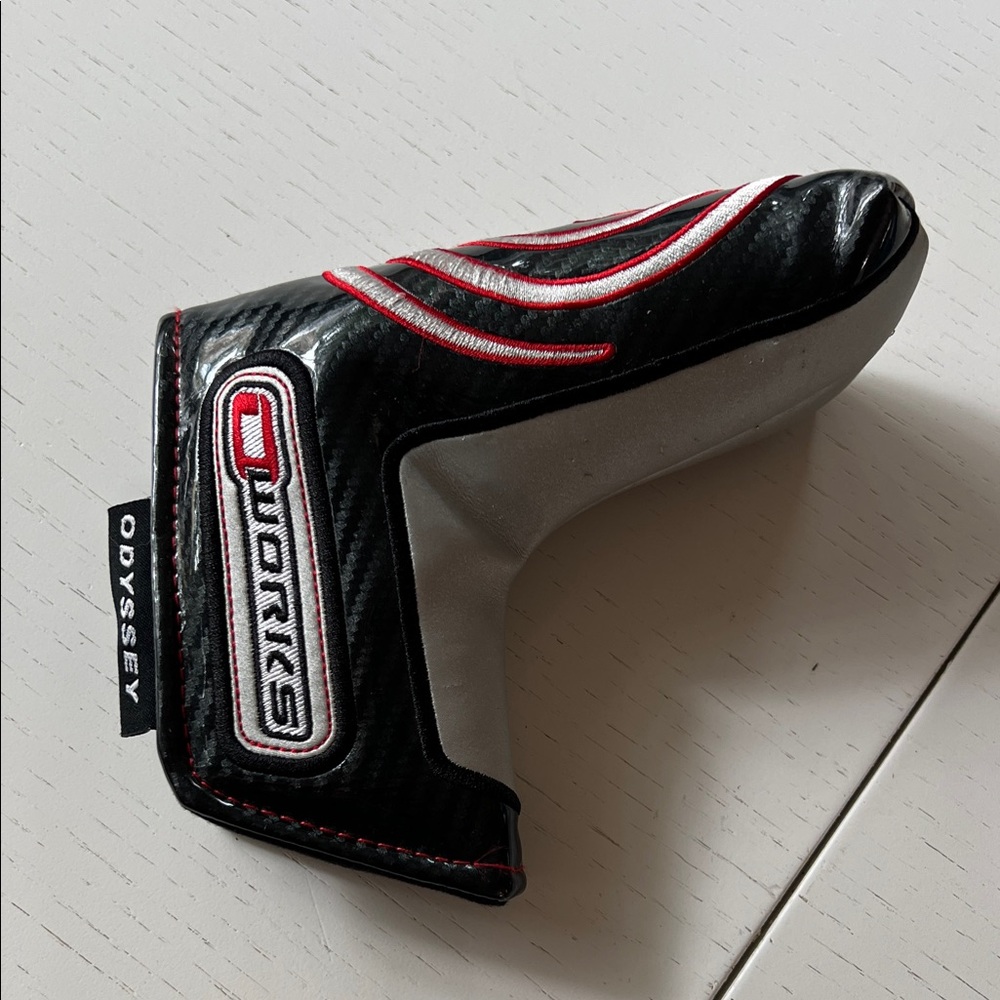 Odyssey putter head cover